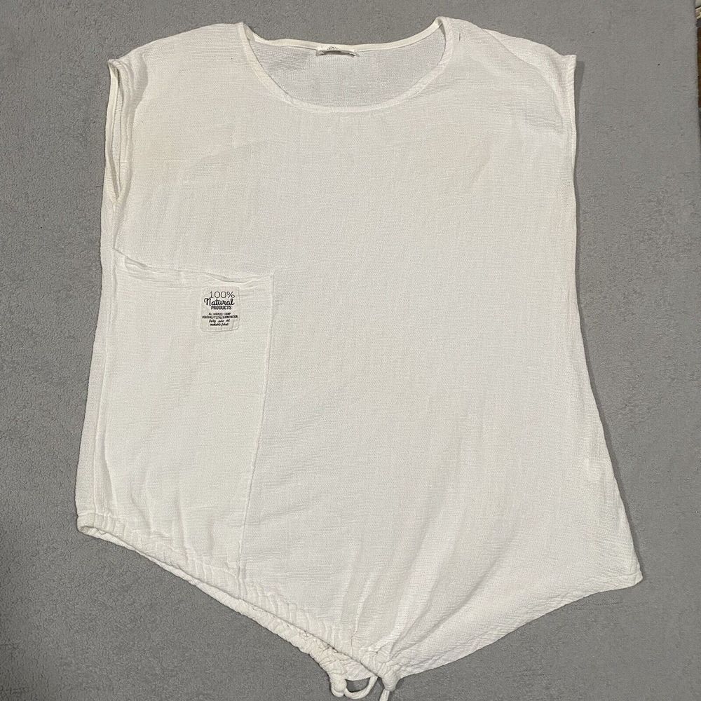 Imagine Sleeveless Top One Size White Knit Assymetrical Designer Lagenlook